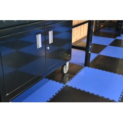 PVC kliktegel zwart 500 x 500 x 6 mm. Vloertegel voor industrieel gebruik - hamerslag anti slip profiel