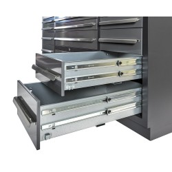 Professionele werkbank – montagetafel 183 x 70 x 95 cm. met 17 laden Professionele werkbank – montagetafel 183 x 70 x 95 cm. met 17 laden