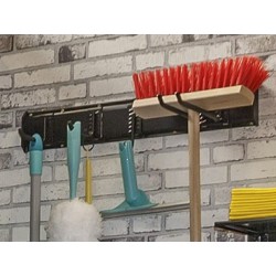 Dubbele wandhaak voor tuingereedschap kopen. Webshop Powerplustools.nl