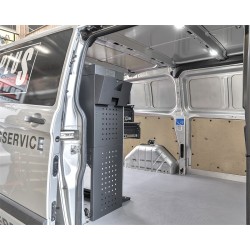 Bedrijfswageninrichting – universele inbouw kast voor bestelwagen – bestelbus 113 x 33 x 112 cm. Bedrijfswageninrichting – universele inbouw kast voor bestelwagen – bestelbus 113 x 33 x 112 cm.