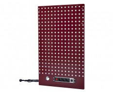 Gereedschapsbord donkerrood 61,4 x 105,2 cm x 2,4 cm. met 3 x stopcontact en 2 x USB poort voor Heavy Duty werkbankserie