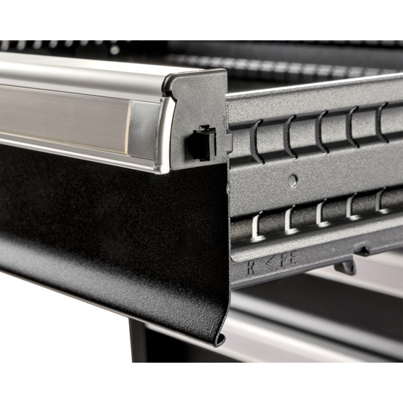 Professionele gereedschapskast – werkplaatskast 155 cm. hoog met 9 laden. Professionele gereedschapskast – werkplaatskast 155 cm. hoog met 9 laden.